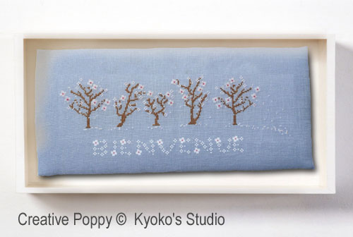 Bienvenue Printemps (Il neige de pétales de fleurs) broderie point de croix, création Kyoko's Studio, zoom1