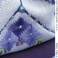 Pochon  Bouquet de lavande - grille point de croix - création Faby Reilly (zoom 2)
