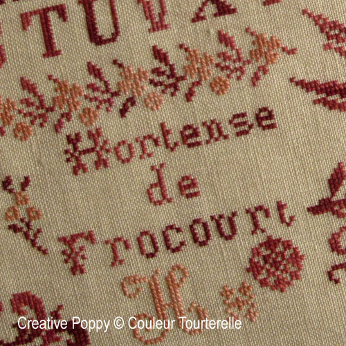 Couleur Tourterelle - Hortense de Frocourt 1887 (reproduction de marquoir ancien), détail 3 (grille point de croix)