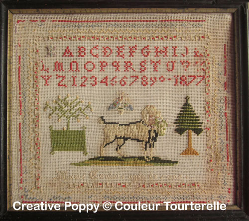 Couleur Tourterelle - Marie Cantain 1877 (Reproduction de marquoir ancien), détail 5 (grille point de croix)
