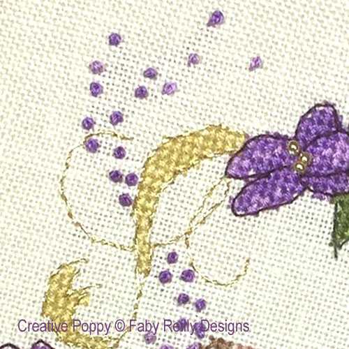Faby Reilly Designs - Anthea - Avril - Violettes, détail 2 (grille point de croix)
