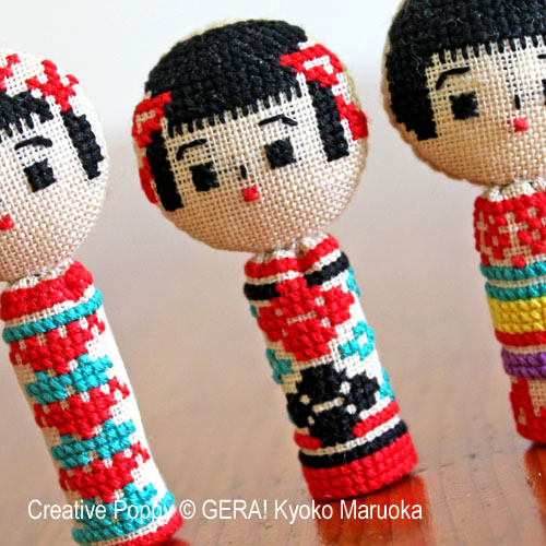 Gera! Kyoko Maruoka - 5 poupées kokeshi, zoom 2 (grille de broderie point de croix)