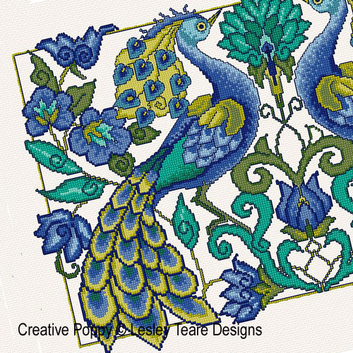 Lesley Teare Designs - Fiers paons, détail 3 (grille point de croix)