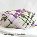 Faby Reilly - Biscornu iris violet (grille de broderie point de croix) (zoom 3)