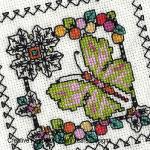 Lesley Teare - Petifs motifs de Blackwork aux papillons, zoom 4 (grille de broderie point de croix)