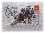 Monique Bonnin - Douces violettes (Bonne Fête), détail 4 (grille point de croix)