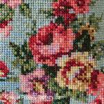 Tapestry Barn - Les roses anciennes - Coussin d\'été, zoom 2 (grille de broderie point de croix)