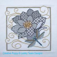 Lesley Teare - Fleur et Libellule - Broderie en Blackwork (grille de broderie point de croix)